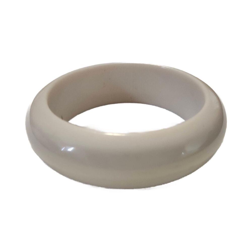 Vintage White Chunky Lucite Bangle Bracelet